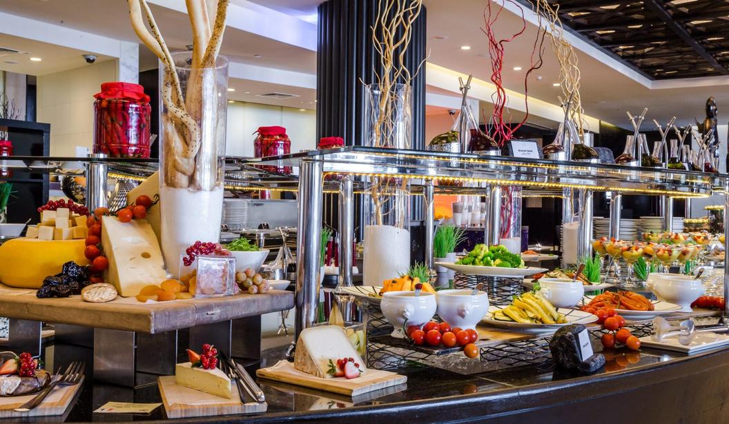 Buy 1 Get 1 International Dinner Buffet at Sofitel Abu Dhabi Corniche